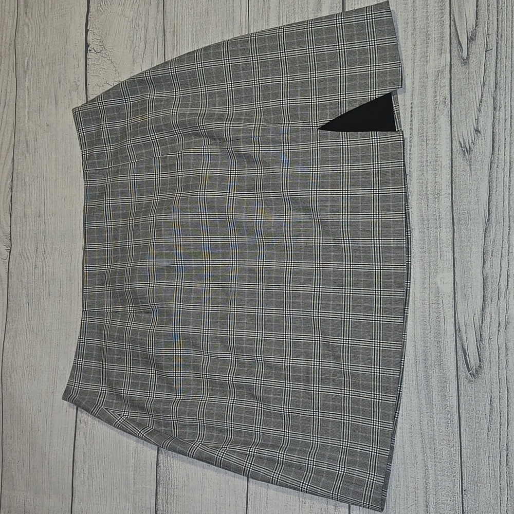 Wayf Women's Plaid Lined Mini Skirt Gray Size M NWOT